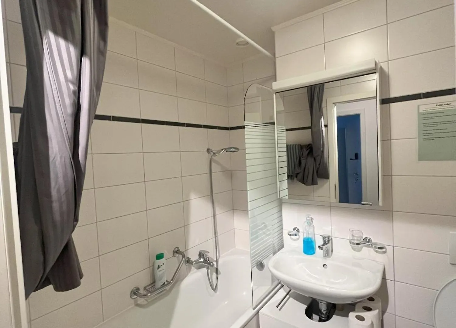 Chambre Au Coeur De Geneve Switzerland
